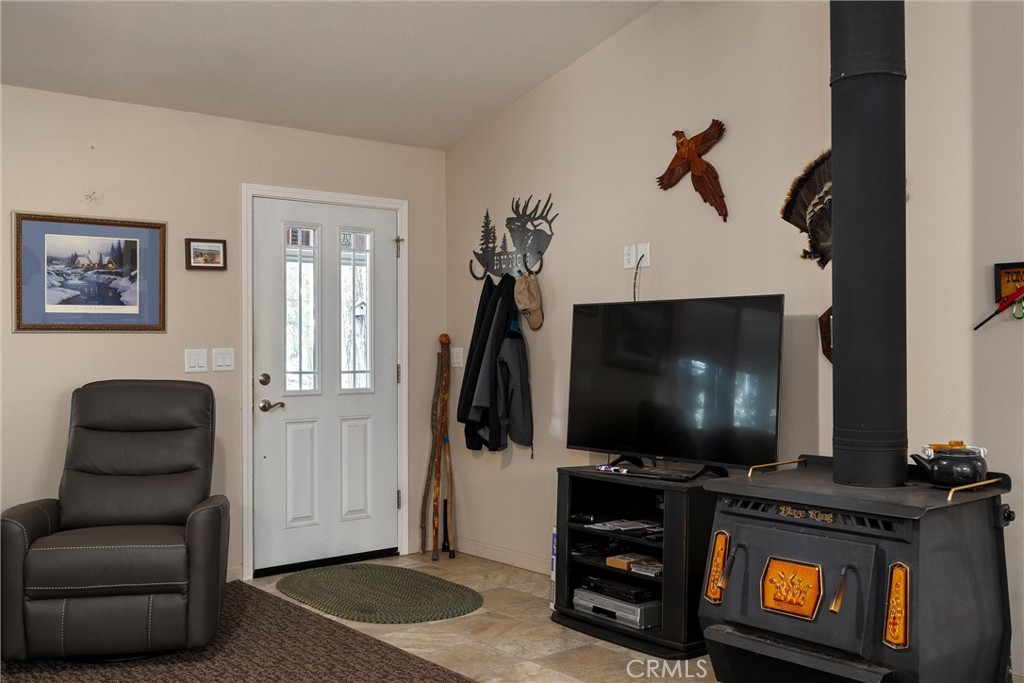 7528 Humboldt Road Property Photo 6