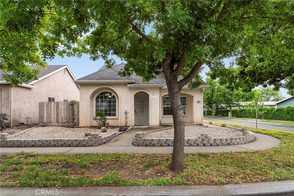 2061 Rochester Property Photo 1