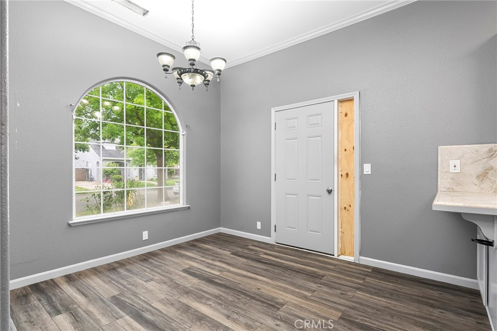 2061 Rochester Property Photo 13