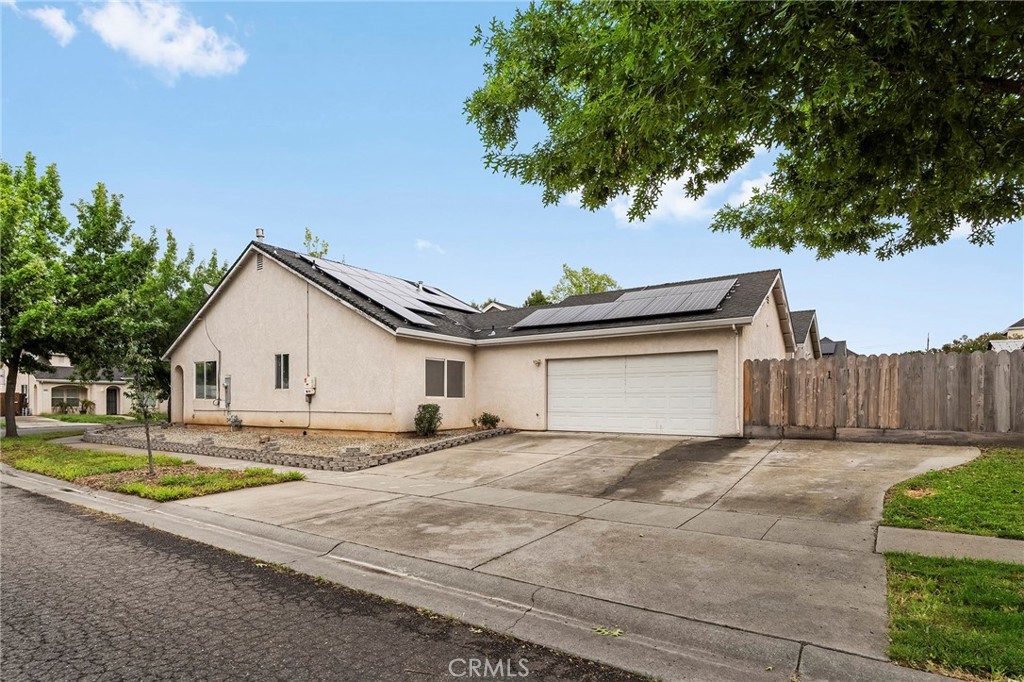 2061 Rochester Property Photo 32