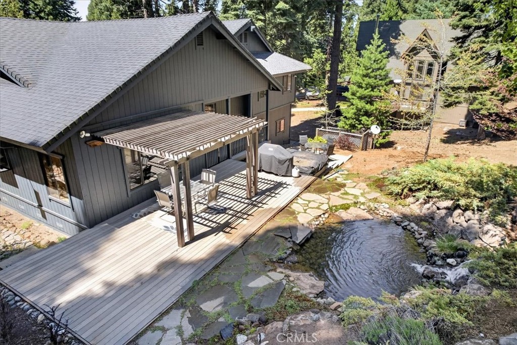 915 Golf Club Property Photo 2
