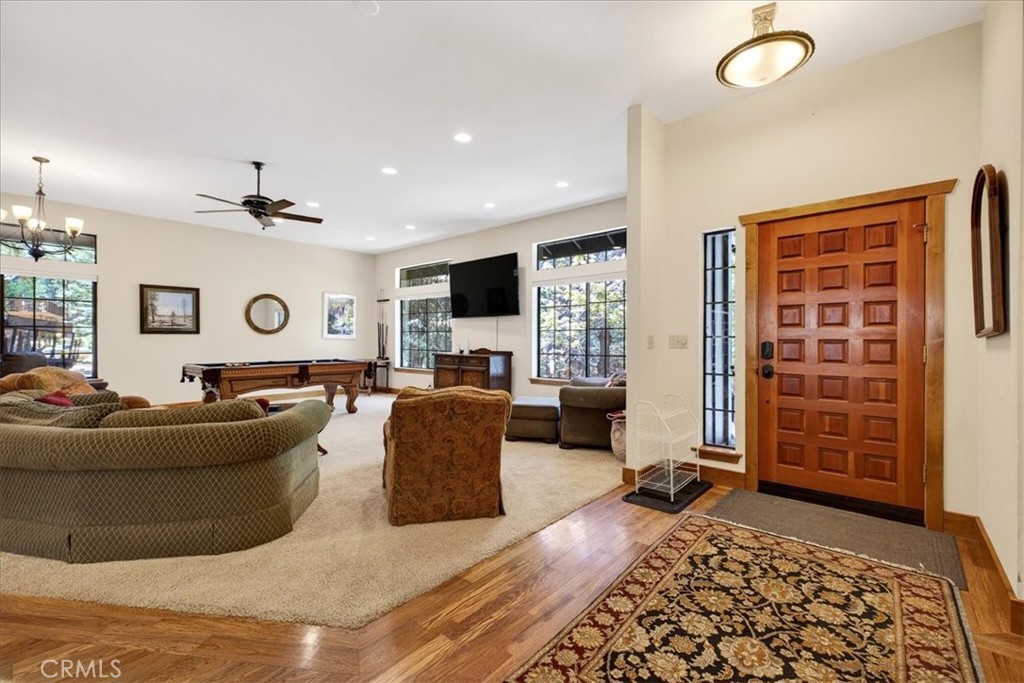 915 Golf Club Property Photo 7