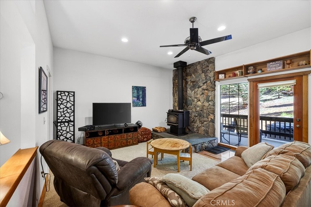 915 Golf Club Property Photo 14