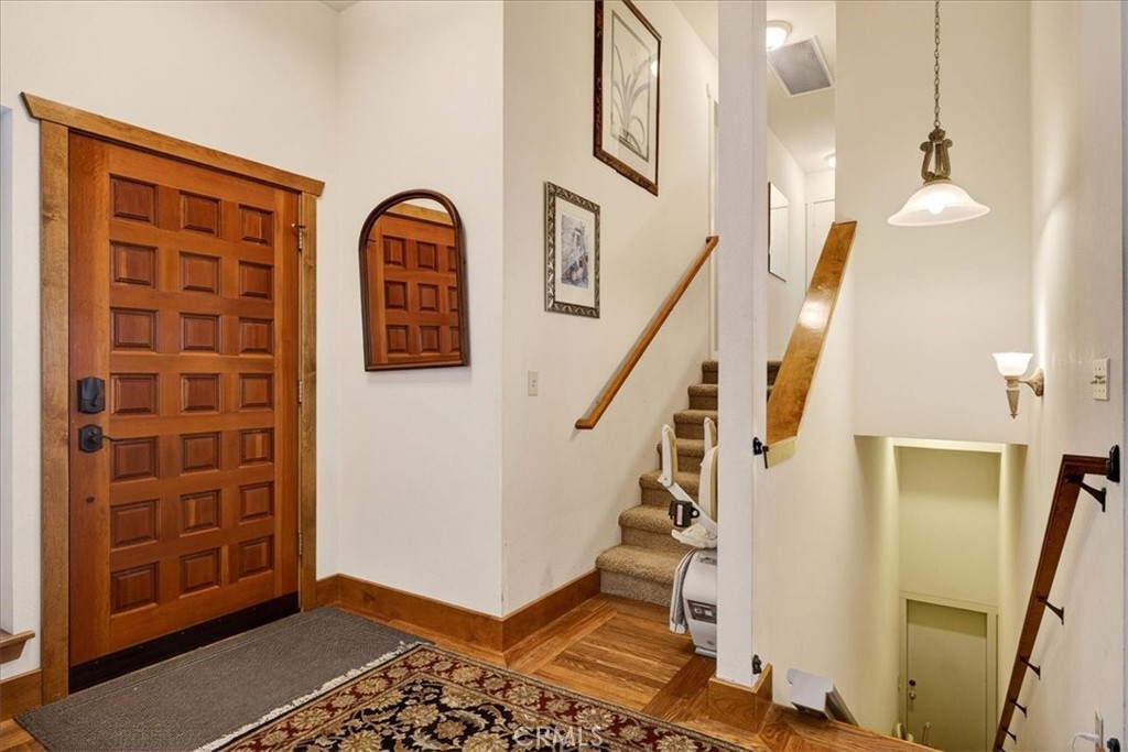 915 Golf Club Property Photo 24
