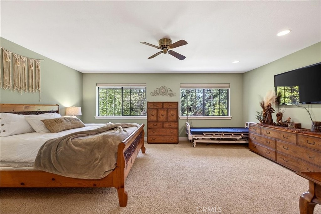 915 Golf Club Property Photo 25