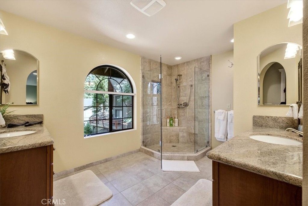 915 Golf Club Property Photo 30