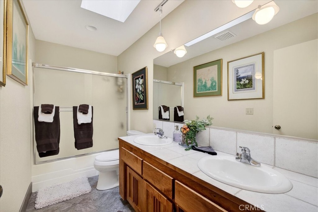 915 Golf Club Property Photo 38