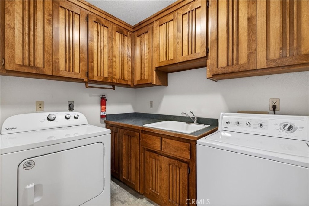 915 Golf Club Property Photo 44