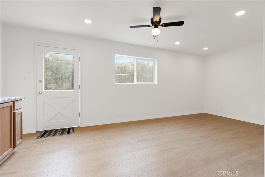 487 E 3rd Avenue A & B Property Photo 20