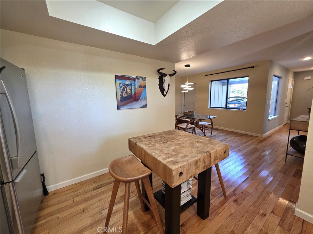 11 Alameda Park Property Photo 6