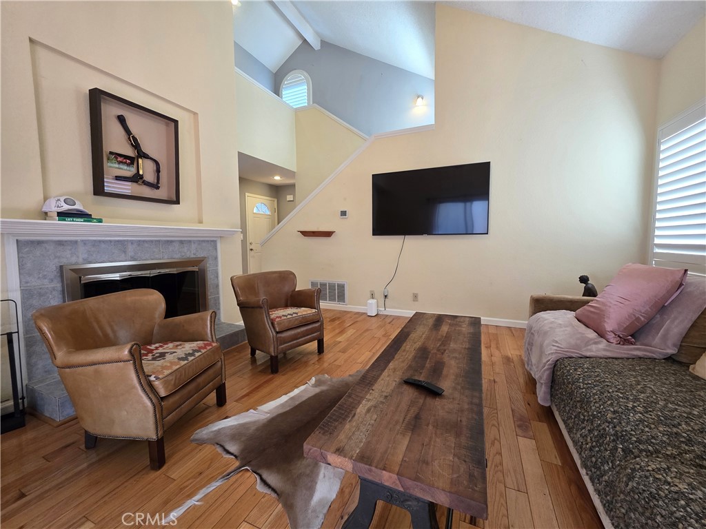 11 Alameda Park Property Photo 10