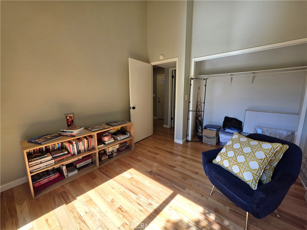 11 Alameda Park Property Photo 15