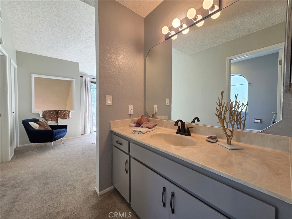 11 Alameda Park Property Photo 22