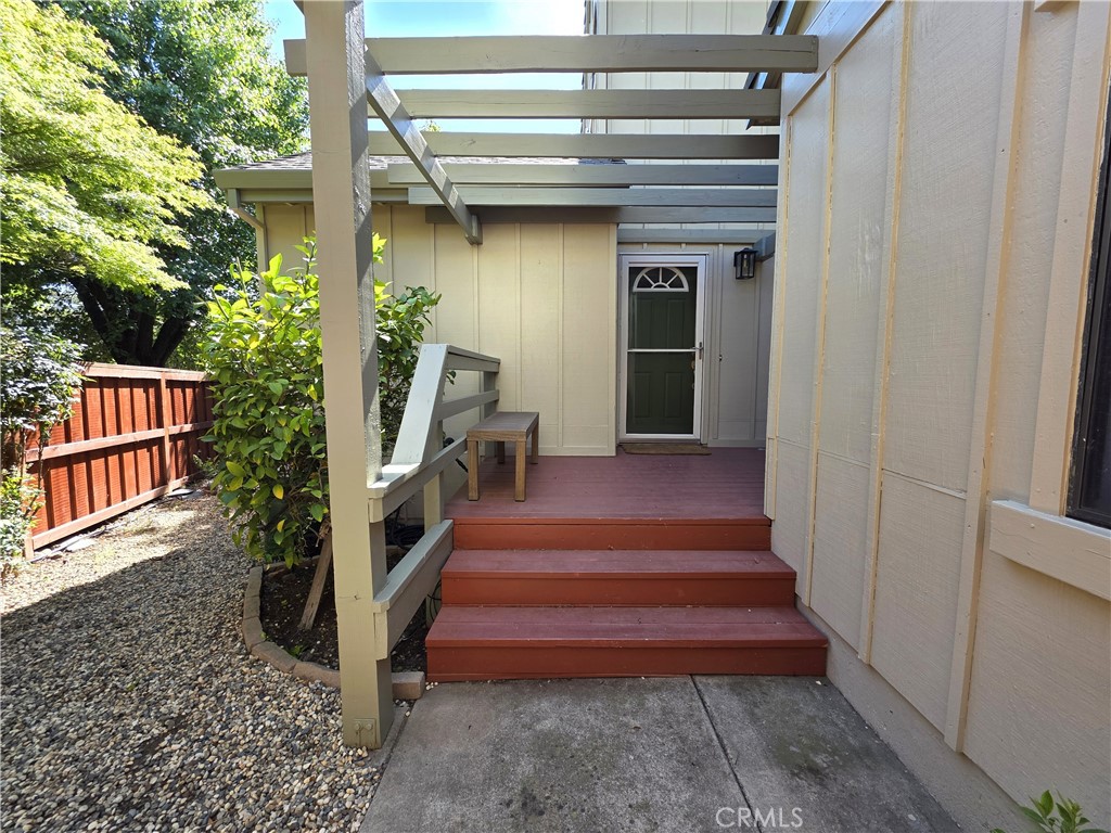 11 Alameda Park Property Photo 26