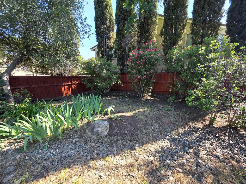 11 Alameda Park Property Photo 29