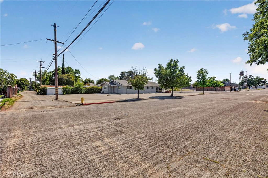 227 Swift Property Photo 3