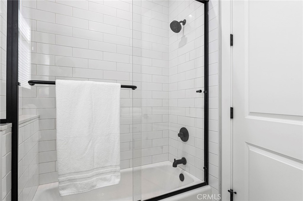 212 Valley View Drive Property Photo 33