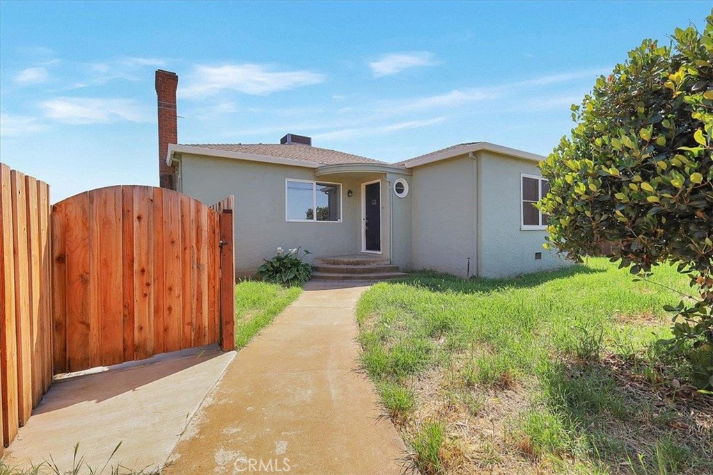 1102 1112 Barry Road Property Photo 2