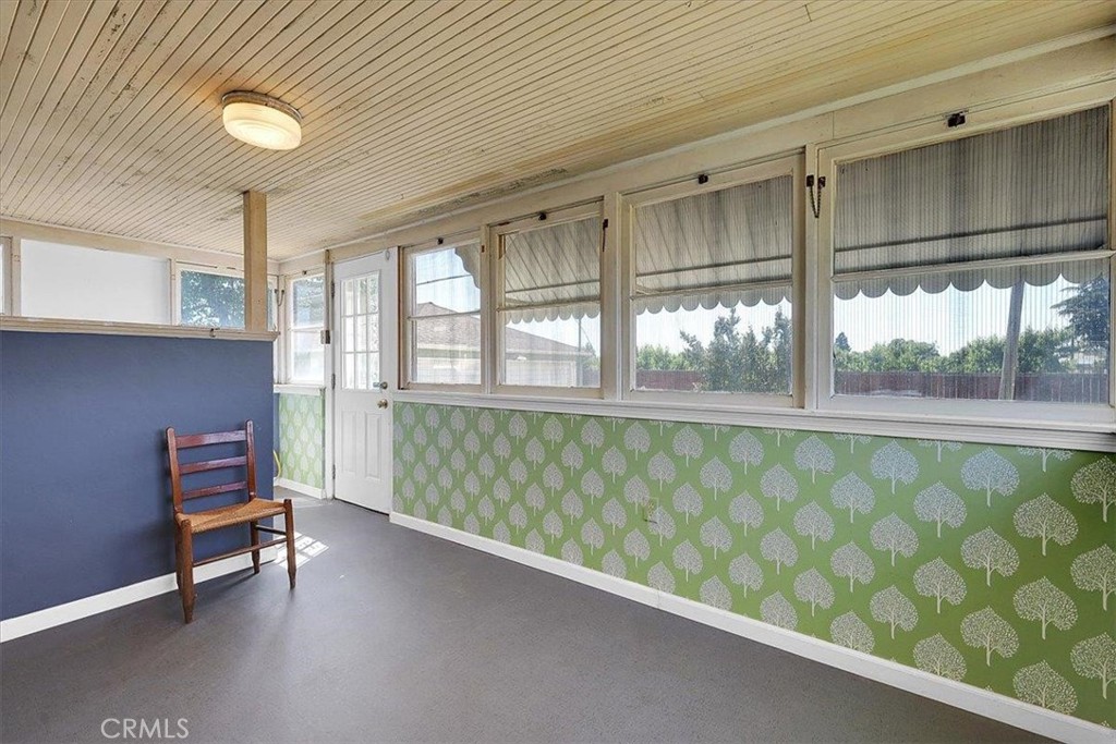 1102 1112 Barry Road Property Photo 27