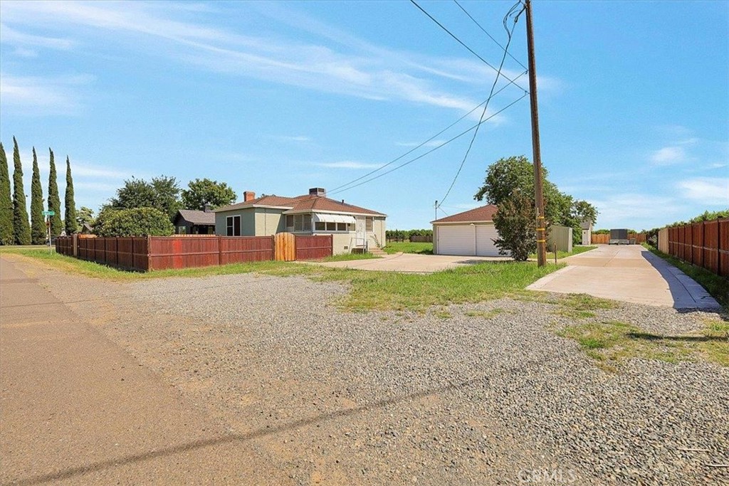 1102 1112 Barry Road Property Photo 32