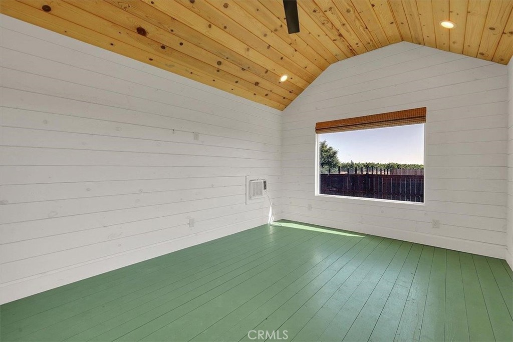 1102 1112 Barry Road Property Photo 37