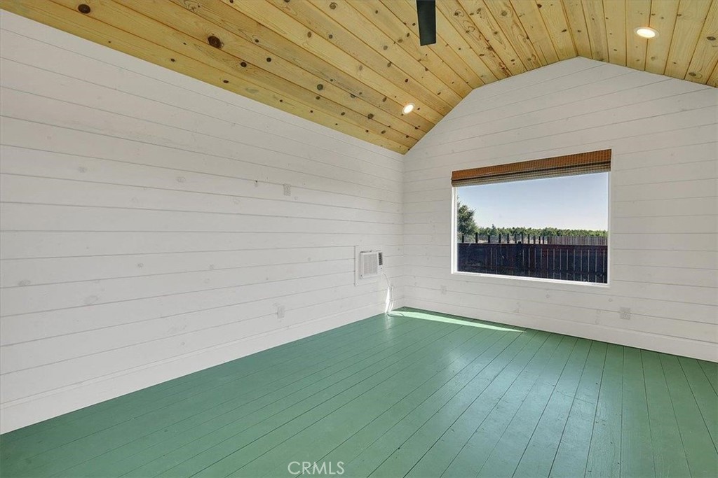 1102 1112 Barry Road Property Photo 39
