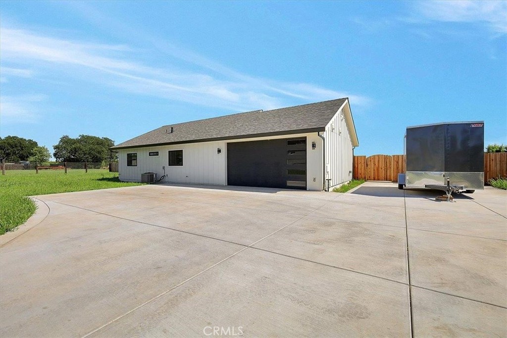 1102 1112 Barry Road Property Photo 41