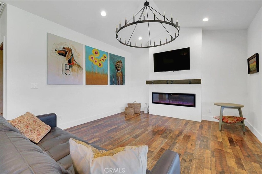 1102 1112 Barry Road Property Photo 43