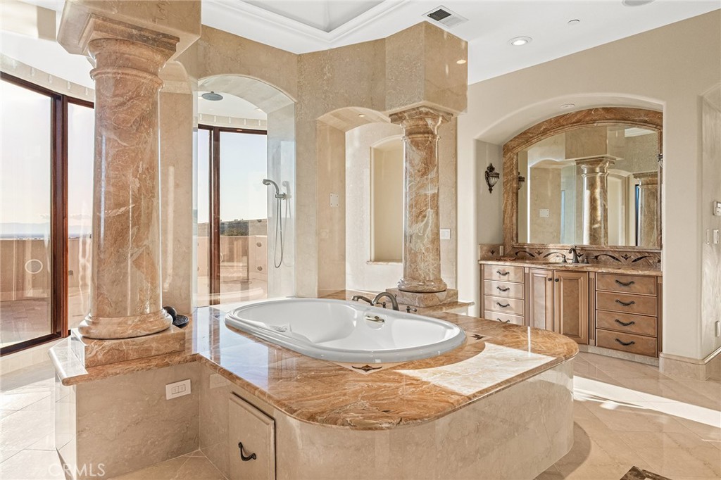 876 Whispering Winds Property Photo 42
