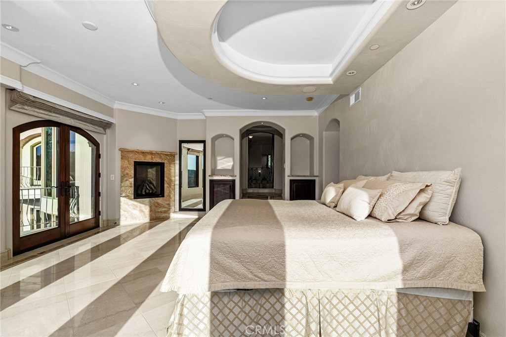 876 Whispering Winds Property Photo 44