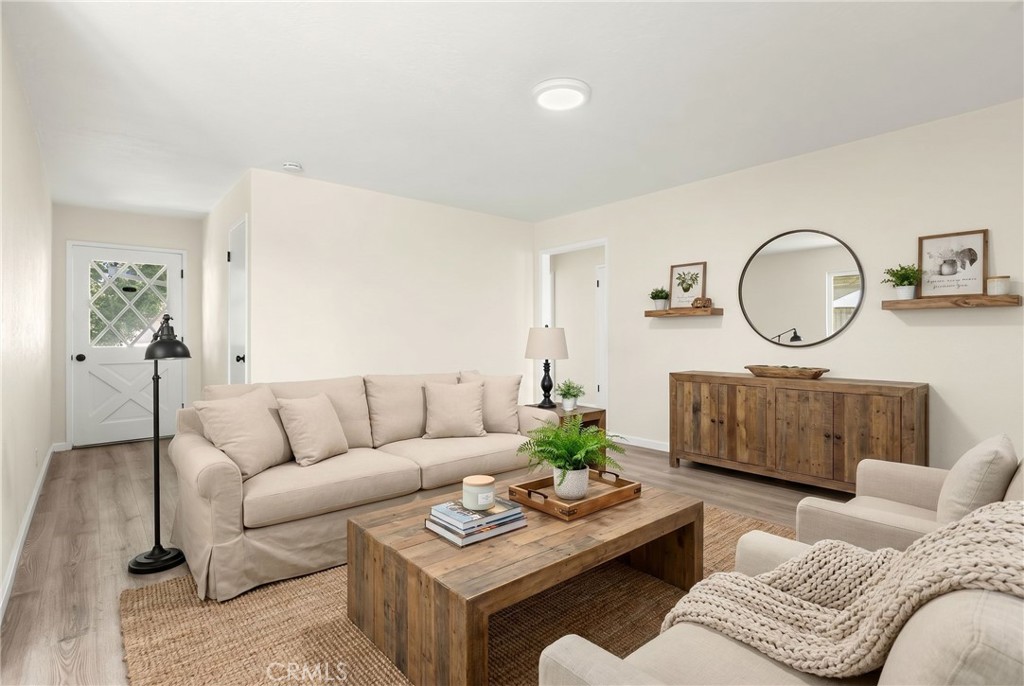 3398 Morningside Drive Property Photo 2