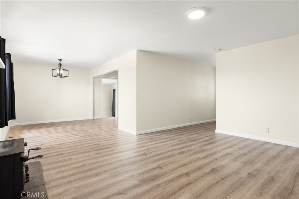 3398 Morningside Drive Property Photo 4