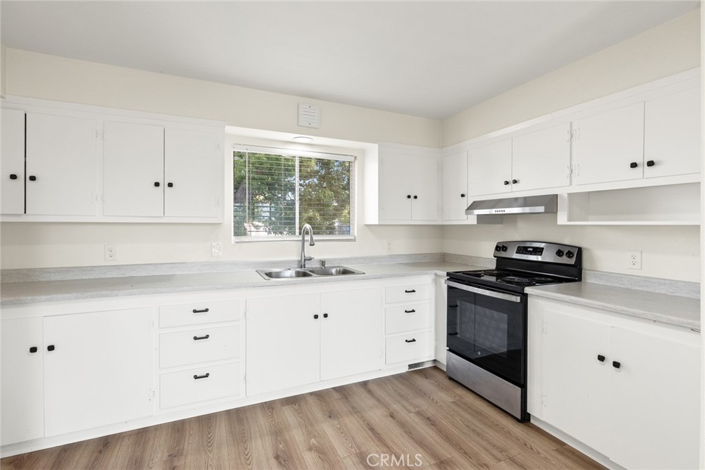 3398 Morningside Drive Property Photo 10