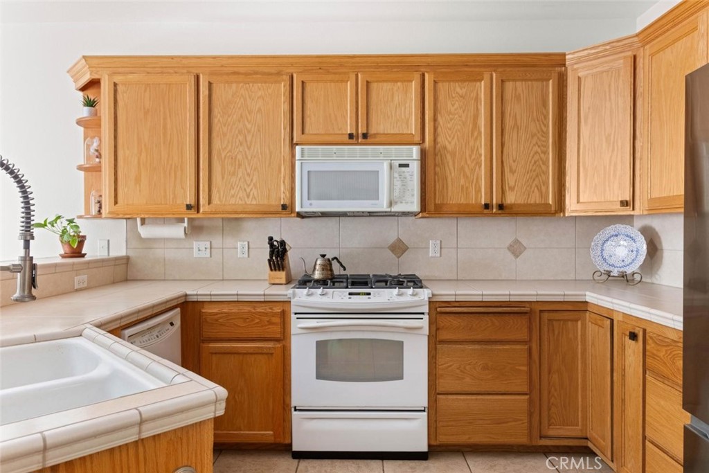 7 Hidden Brooke Property Photo 6