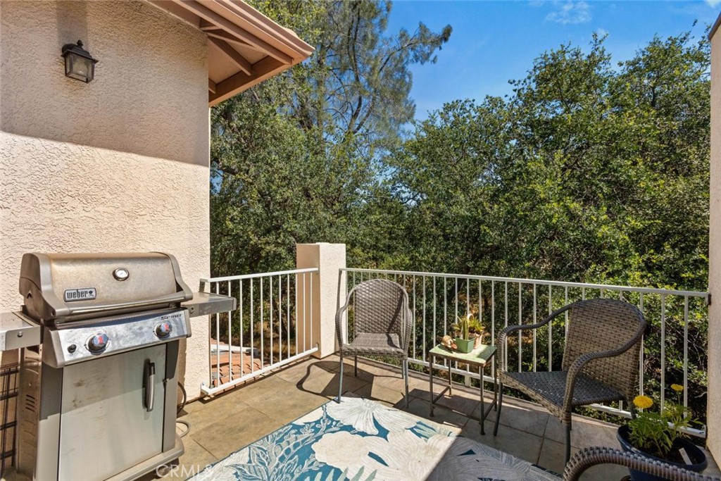 7 Hidden Brooke Property Photo 9
