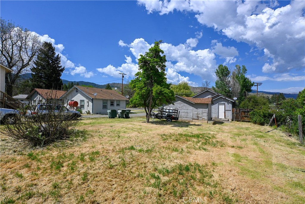 709 Lane St Property Photo 14