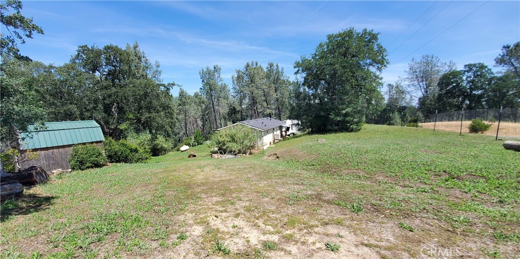 16080 Oakridge Property Photo 1