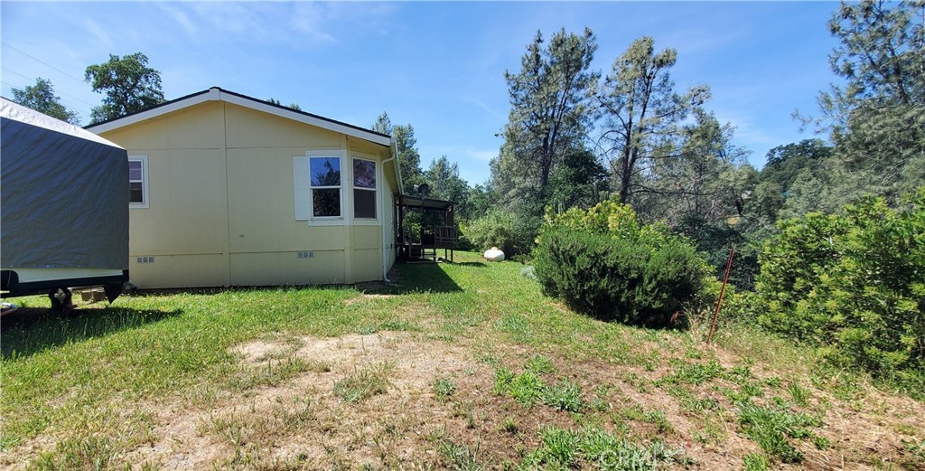 16080 Oakridge Property Photo 4