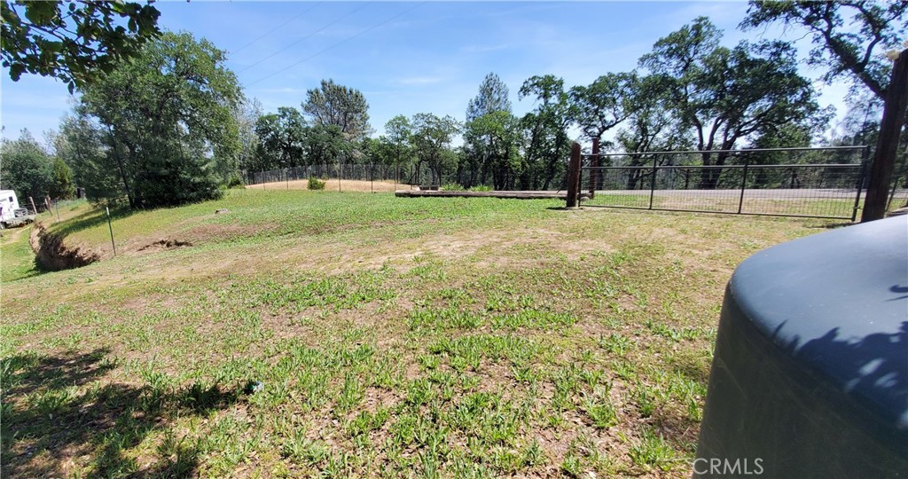 16080 Oakridge Property Photo 9