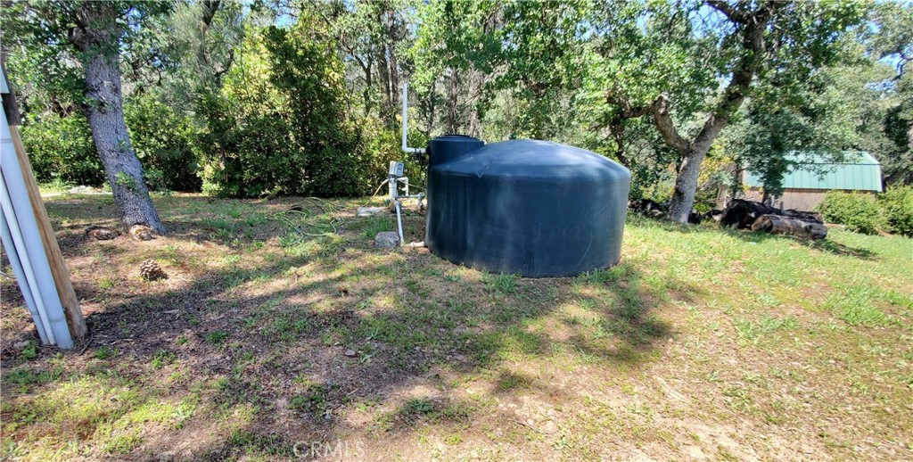 16080 Oakridge Property Photo 10