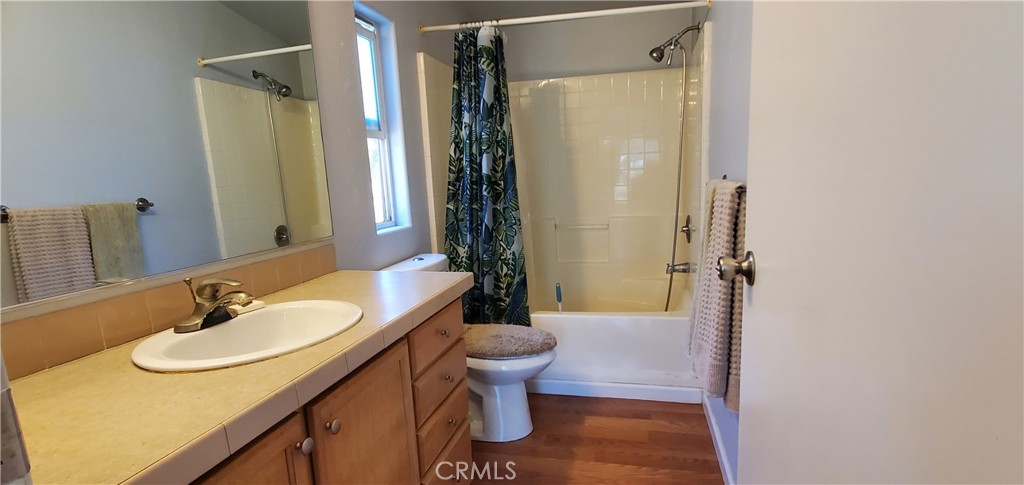 16080 Oakridge Property Photo 31