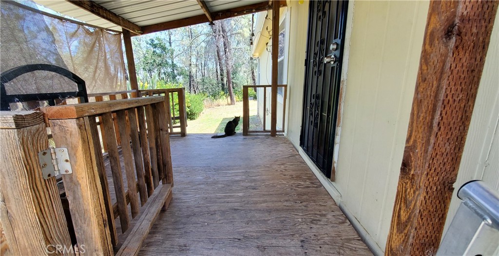 16080 Oakridge Property Photo 36