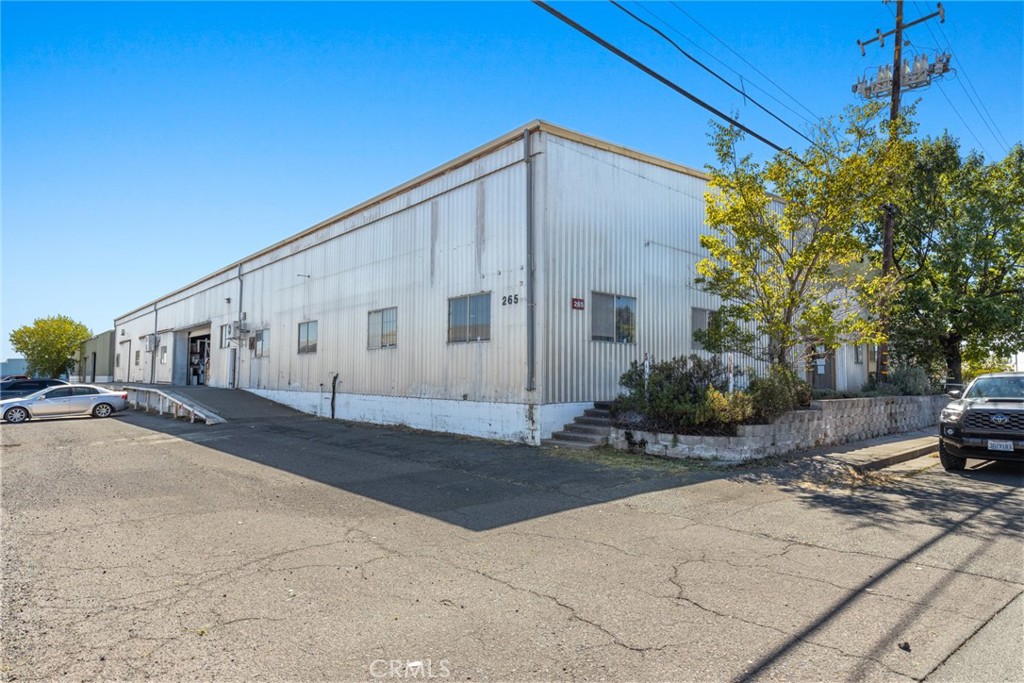 265 Boeing Avenue Property Photo 1