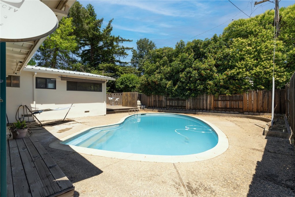 480 Redwood Way Property Photo 33