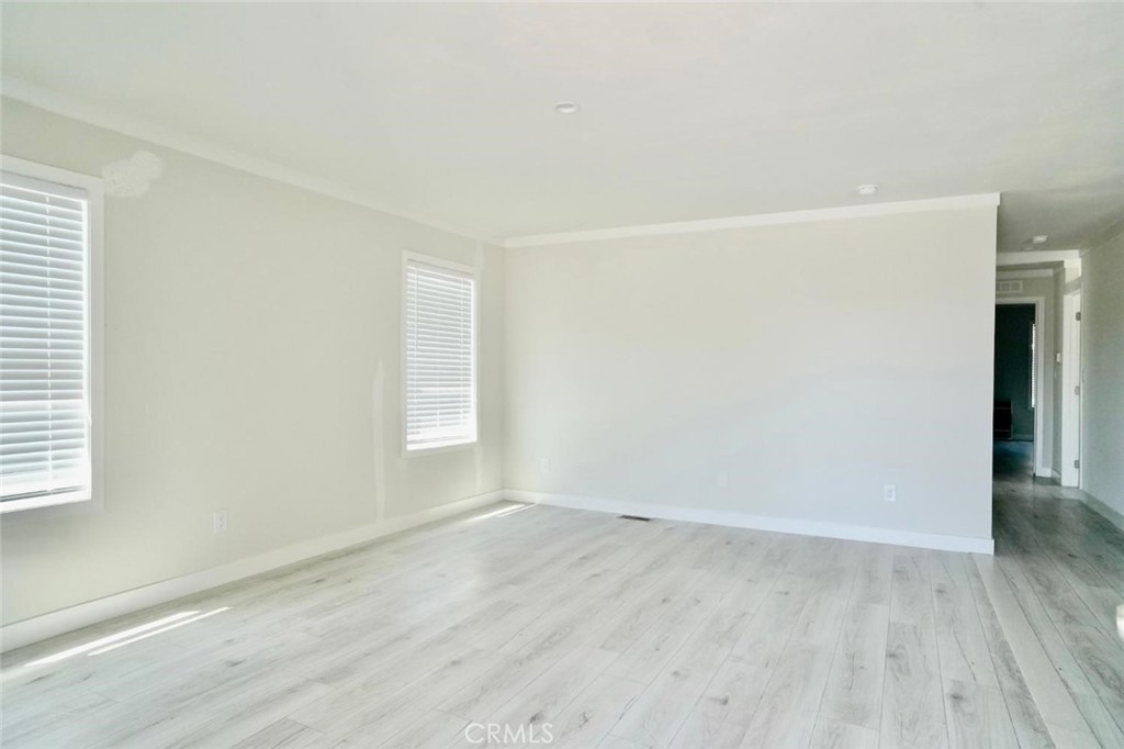 643 5th Street Property Photo 2