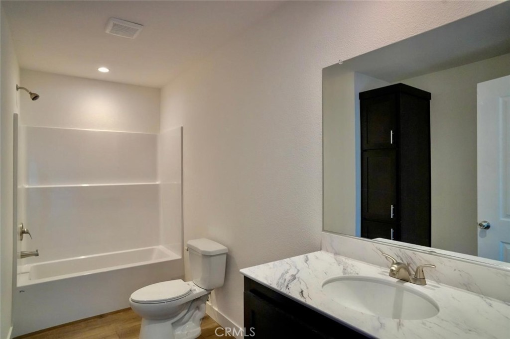 643 5th Street Property Photo 12