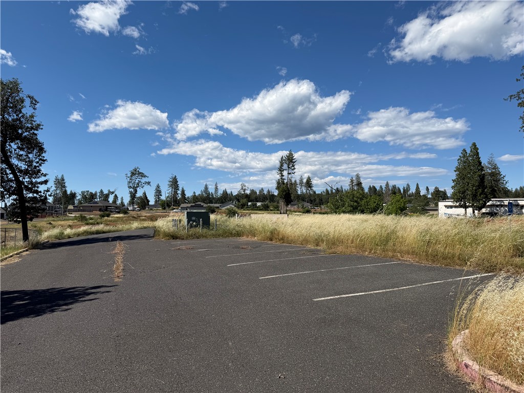7337 Skyway Property Photo 8