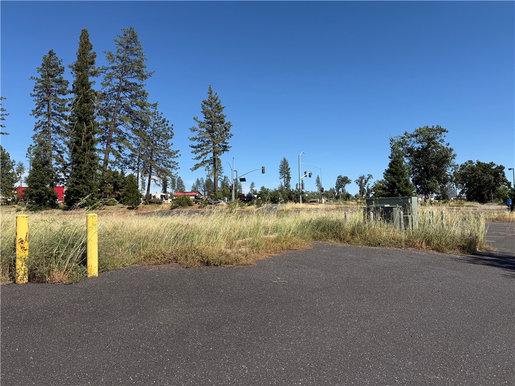 7337 Skyway Property Photo 10