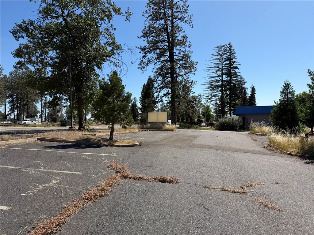 7337 Skyway Property Photo 16
