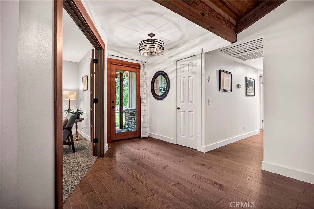 9488 Cummings Property Photo 10